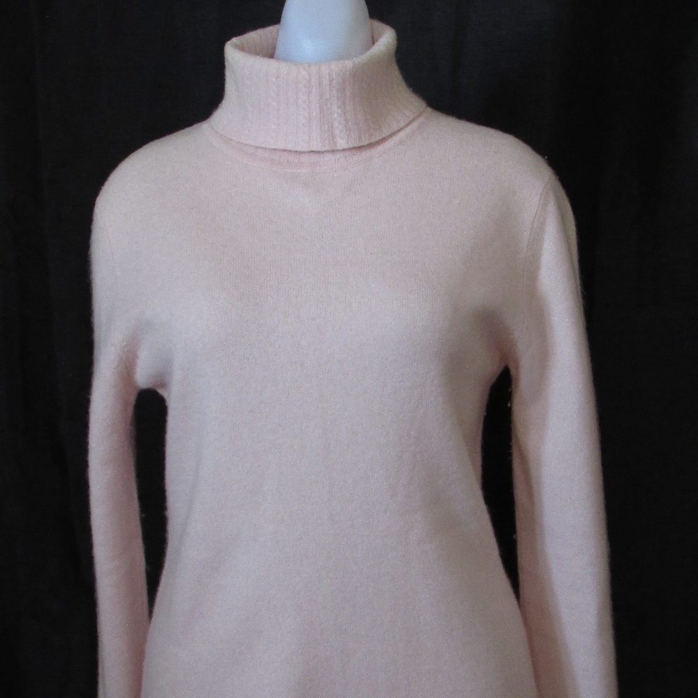Geneva Small Pink Turtleneck 100% Cashmere Sweater